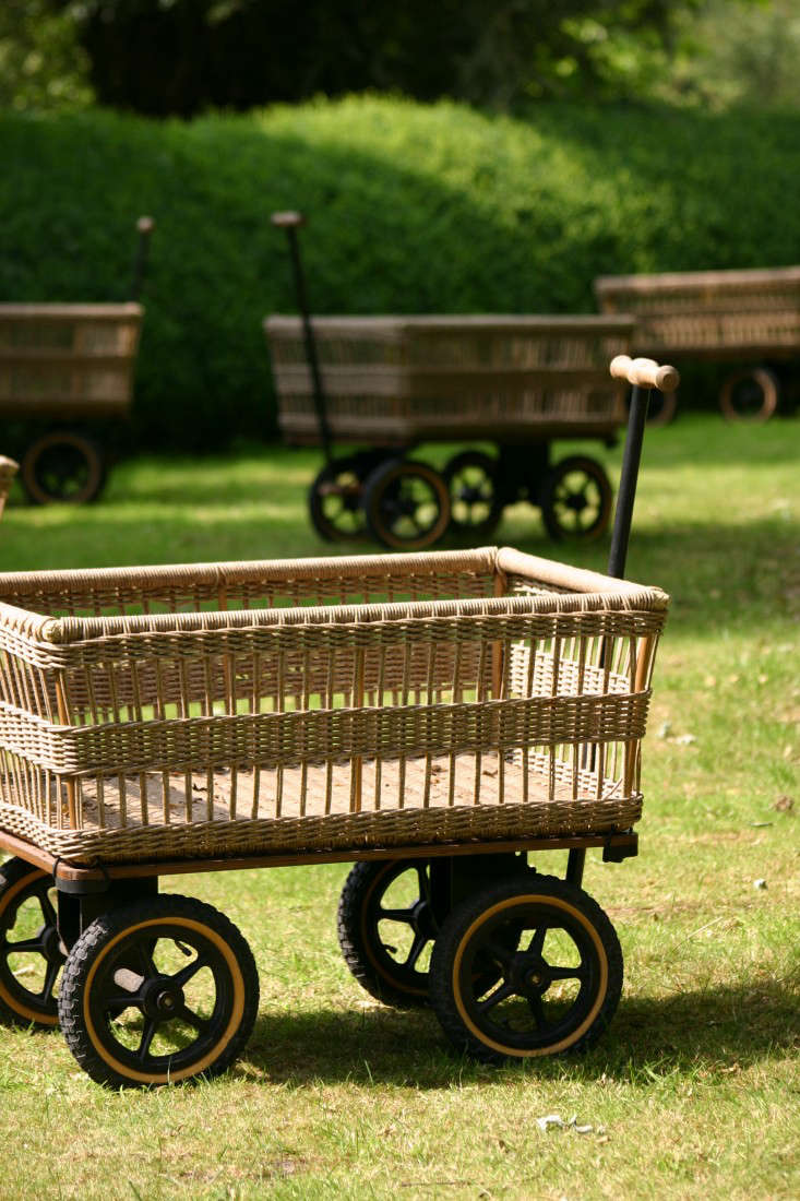 Lifetime store yard cart