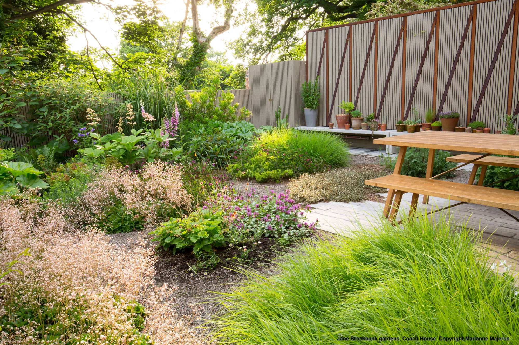 9 Ideas to Steal from Britain's Up-and-Coming Garden Designers - Gardenista