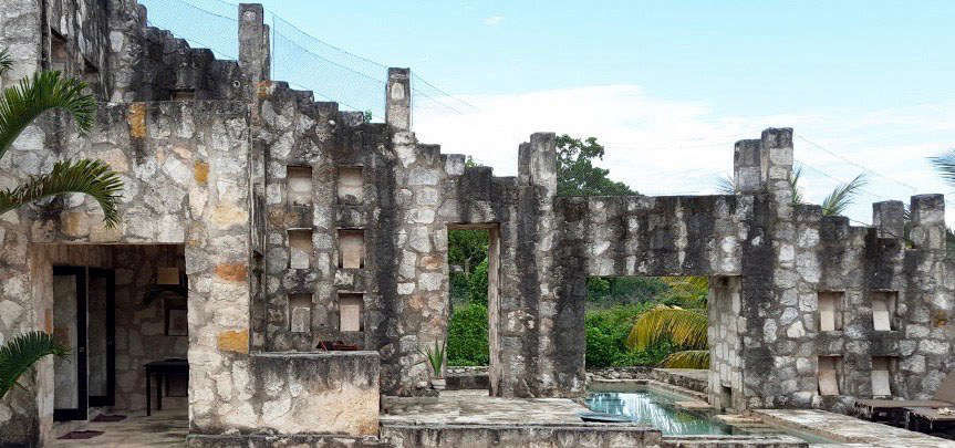 Swimming Pool of the Week: Sunken Plunge Pools Amid Ancient Mayan Ruins - Gardenista