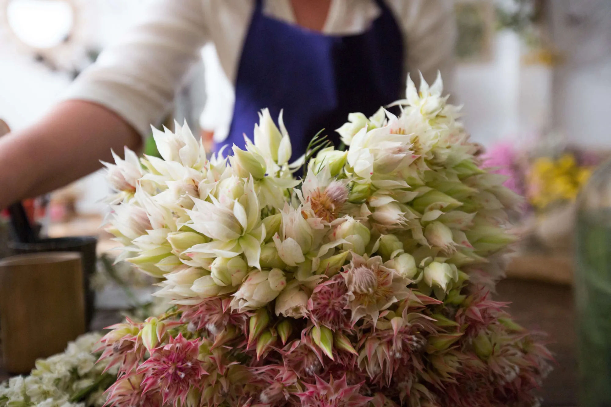 Chic Techniques: 10 Ideas to Steal from a Parisian Florist - Gardenista