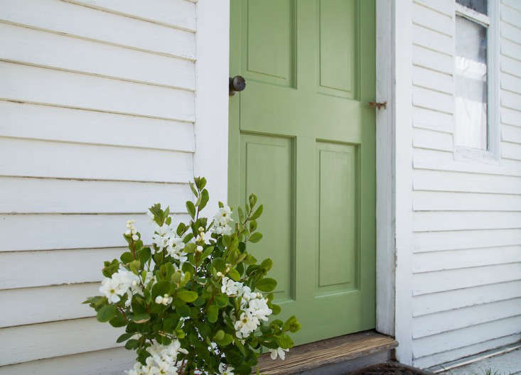 A Spring Green Door on Cape Cod, with Farrow & Ball Paint - Gardenista