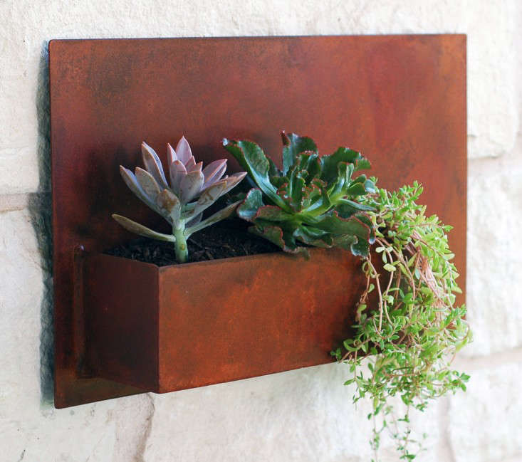 Modern Metal from Urban Mettle: House Numbers and Planters - Gardenista