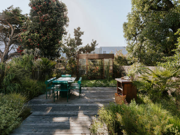 Steal This Look: An Artful and Eclectic San Francisco Garden