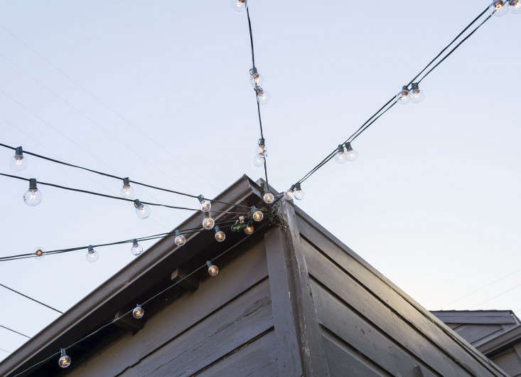 10EasyPieces:Cafe-StyleOutdoorStringLights-Gardenista