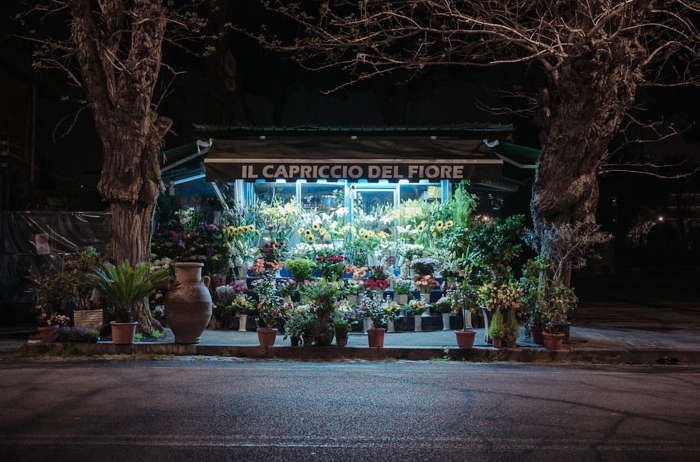 Roman Holiday: The 24-Hour Florists of Italy - Gardenista