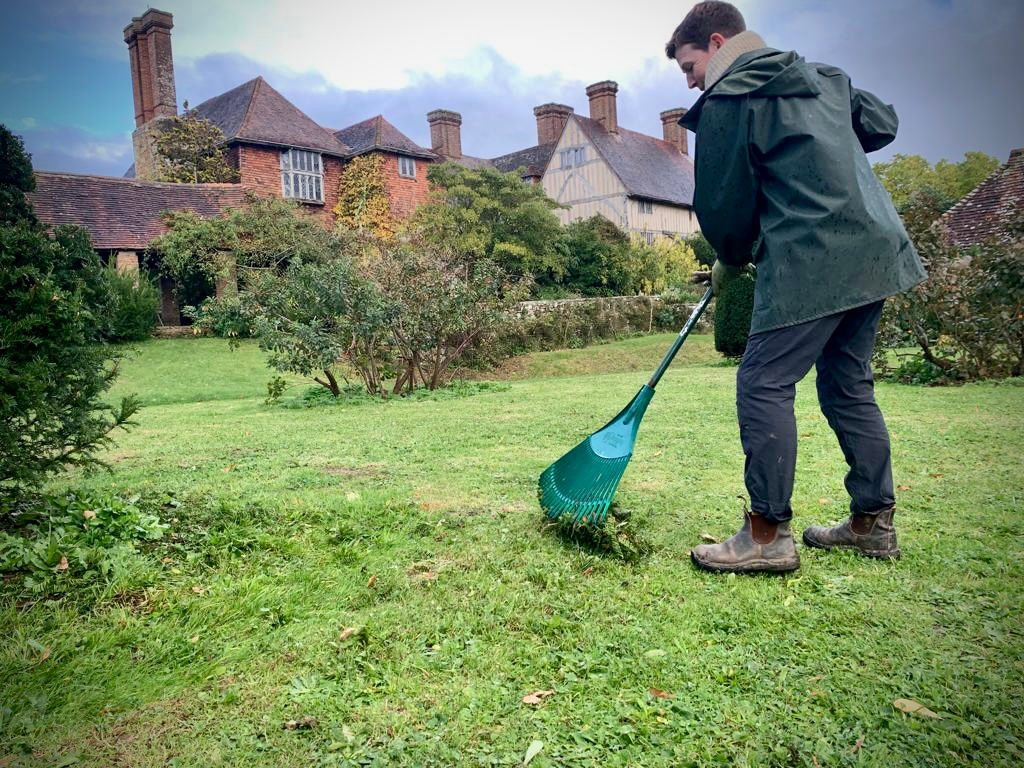 Blundstones The Best Work Boots for Gardeners Web Story Gardenista