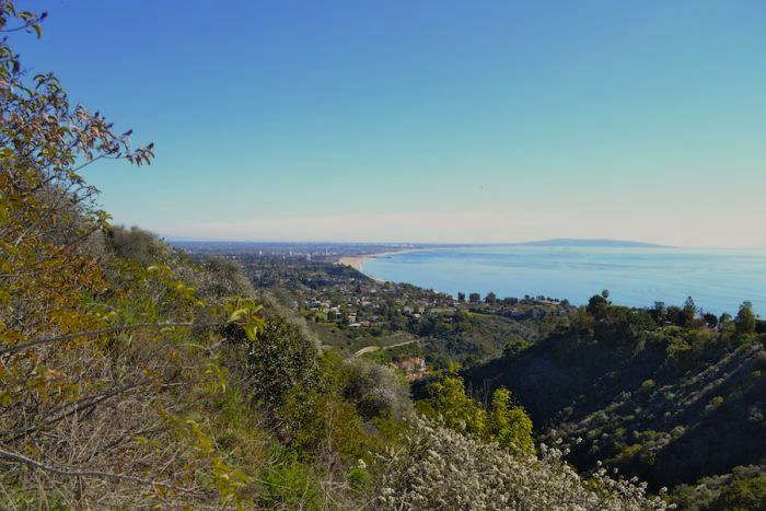 HikeoftheWeek:TheViewfromTopangaStatePark-Gardenista