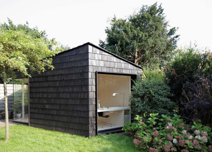 OutbuildingoftheWeek:A323-Square-FootBackyardGuestHouse(andStorageShed)-Gardenista