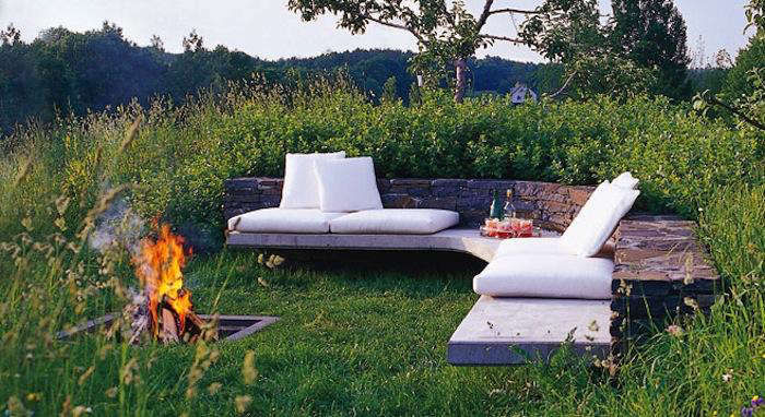 Outdoors:FirepitRoundup-Remodelista