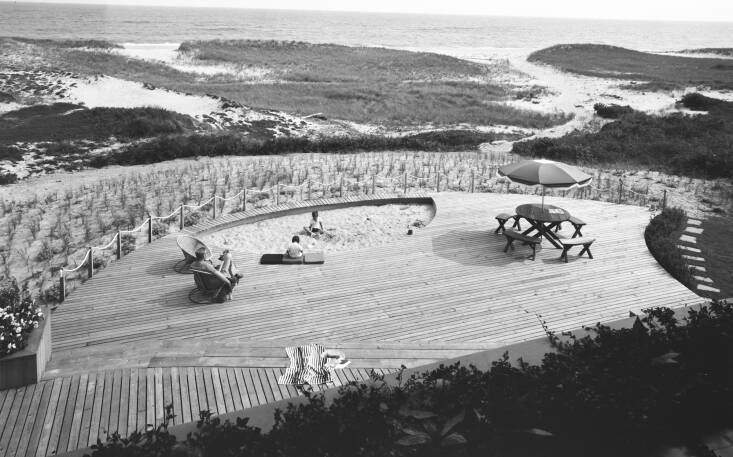 Otto Spaeth House, Southampton NY, \1957. Architect: Gordon Chadwick and George Nelson. Landscape Architect: Unknown. Photograph by Ezra Stoller.